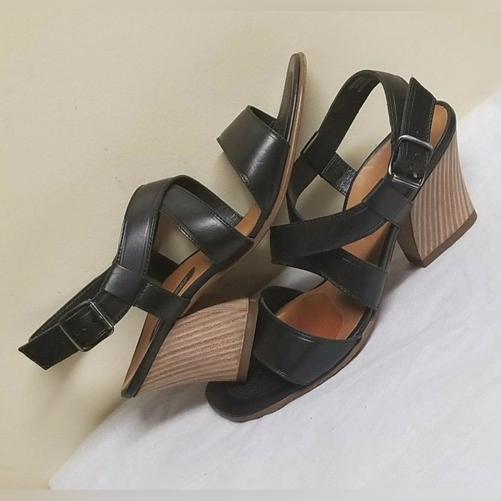 Paul Green designer black sandals, size (US 6)